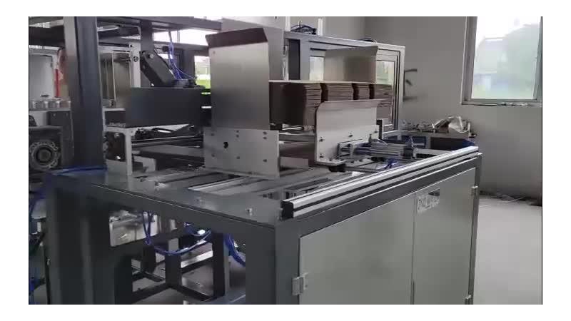 Automatic carton sealing and packing machine