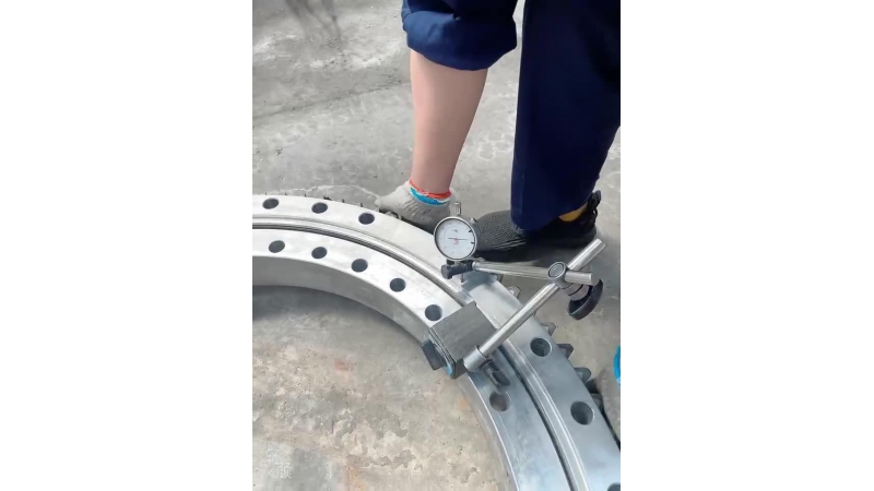 Clearance Testing of Small Size Slewing Ring